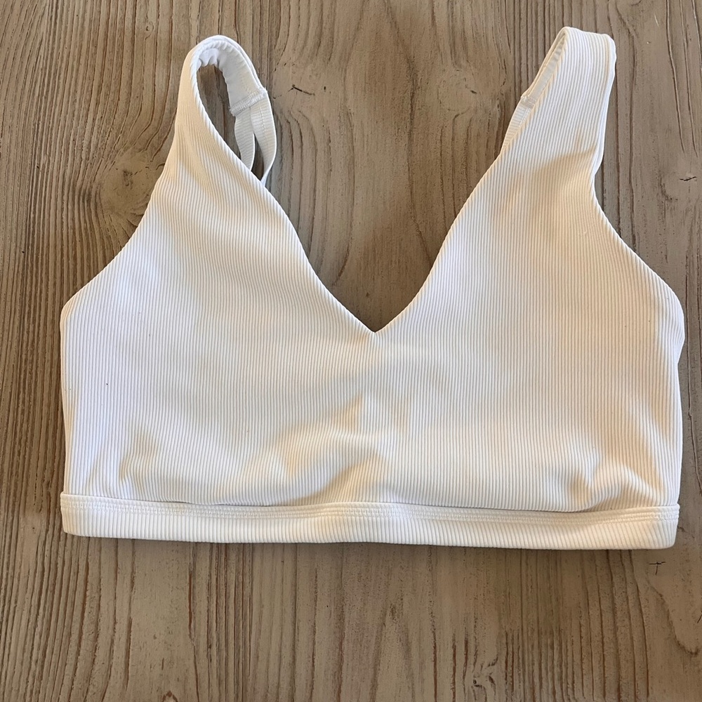 Offline by Aerie White Ribbed Women's sports bra size XL